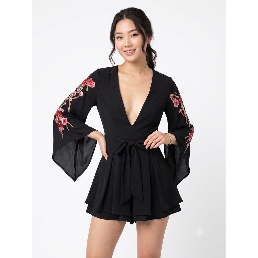 B. Sharp Womens Black Floral Embroidered Bell Sleeve V-Neck Romper 70703 Size S